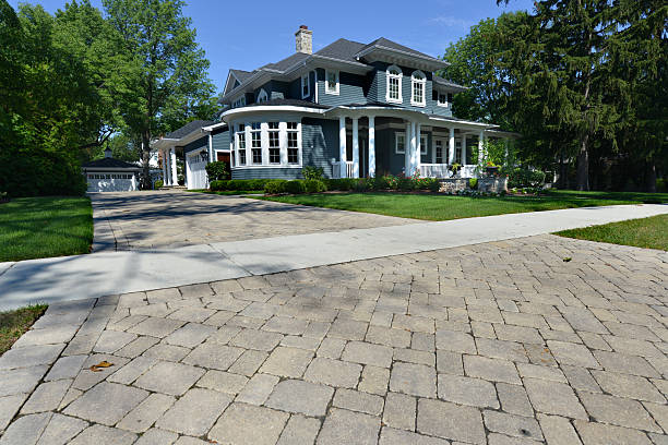 Best Interlocking Driveway Pavers  in Cleveland, OH